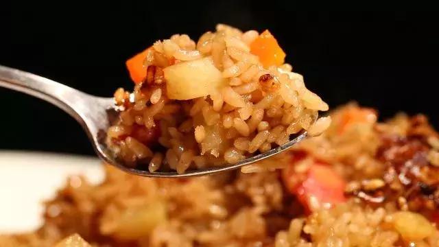 香米炒饭如何粒粒分明,教你一招简单好吃的炒饭