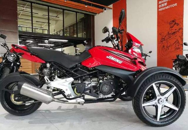 宝马金河星全封闭三轮摩托车,宝马摩托车k1800gt正三轮