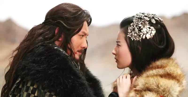 项羽到底残忍吗,真实的项羽残暴还是秦始皇残暴