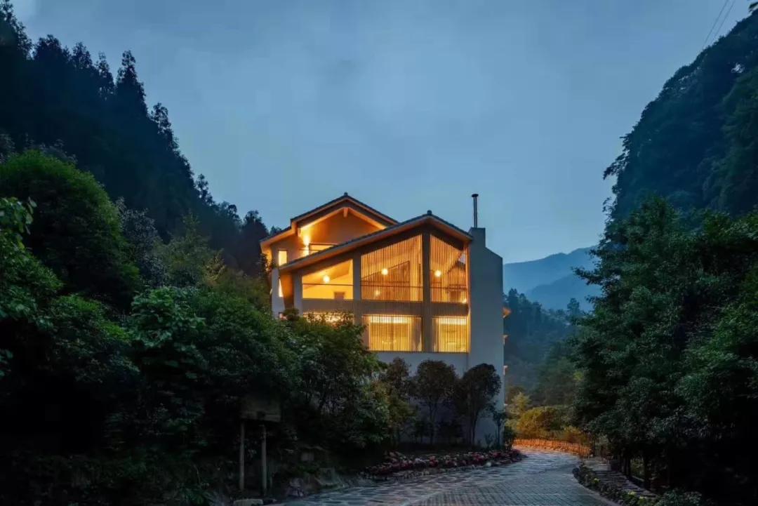 9月第一天旅游,雅安9月旅游线路推荐四天三夜