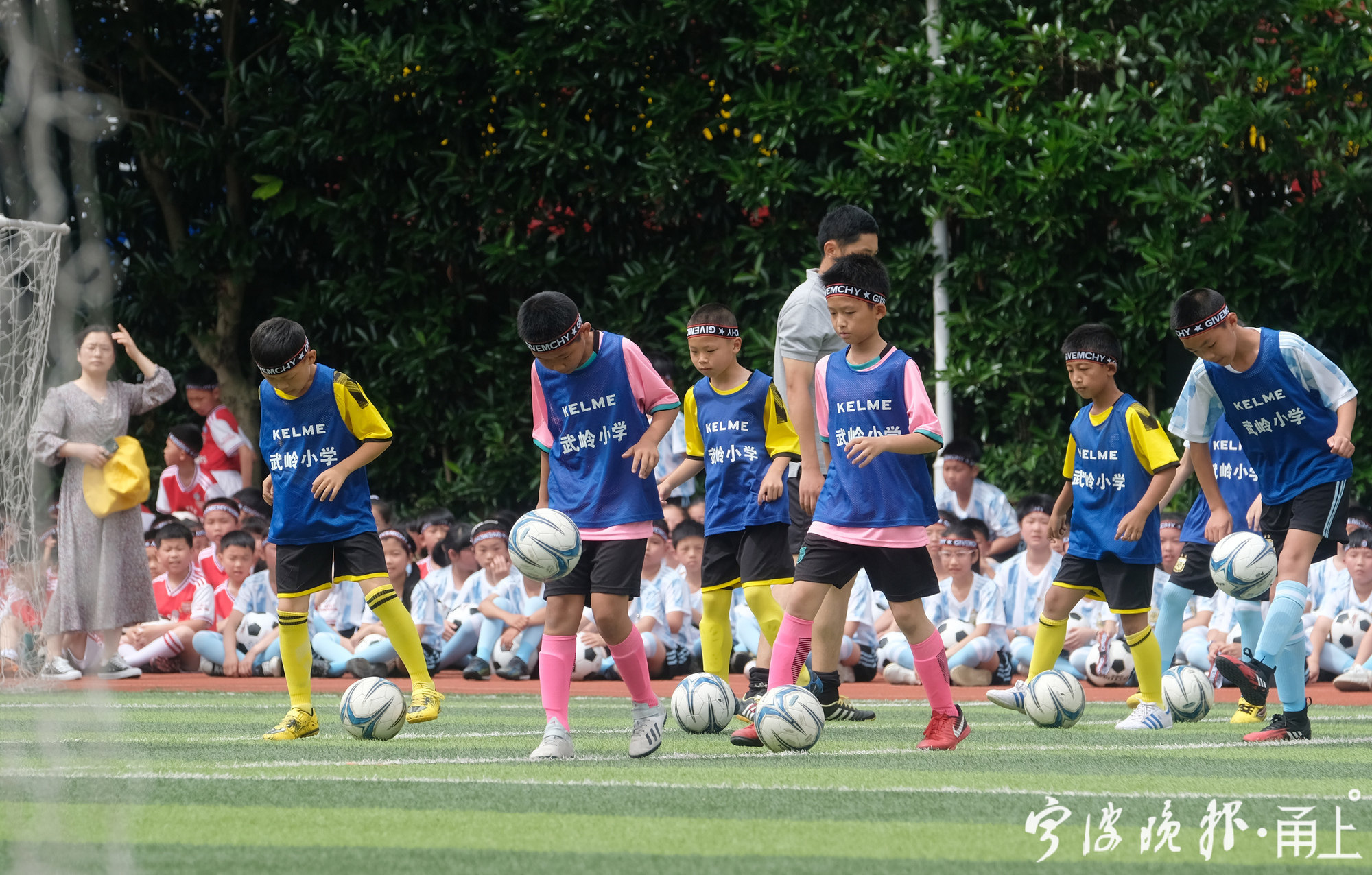 足球教练朱广沪,朱广沪青岛足球