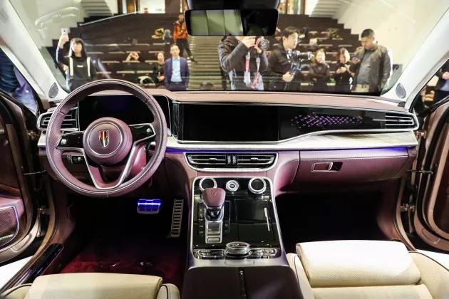 敢在人民大会堂开发布会的品牌看完我大写的服了