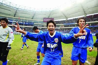 前申花守门员张晨,申花杨光图片