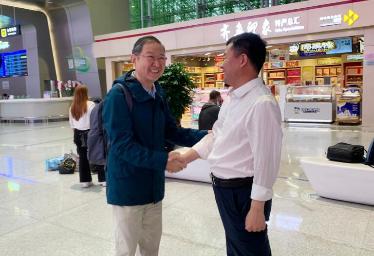 践行公益我们一直在路上,践行光明公益活动