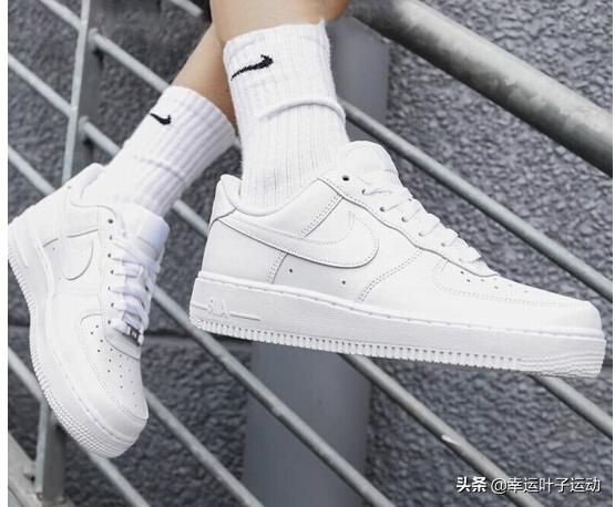 经典鞋柜100款,十大永不过时的鞋子