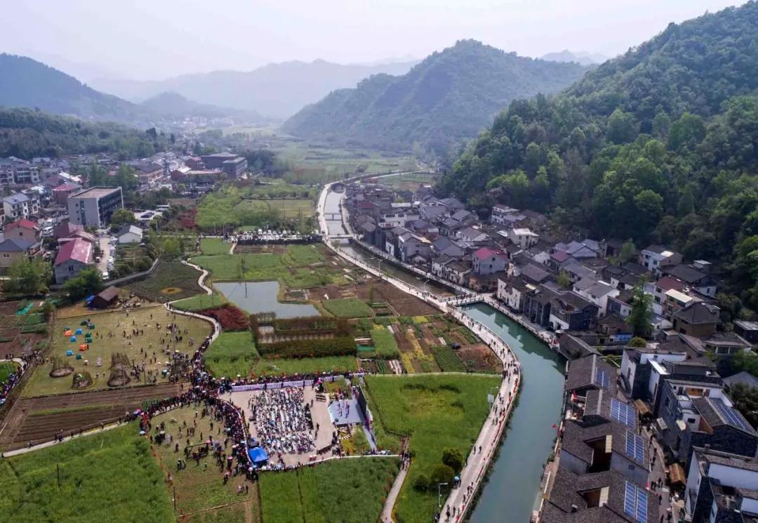 今天起，请叫它＂状元馒头＂！一台山乡大戏为它正名！