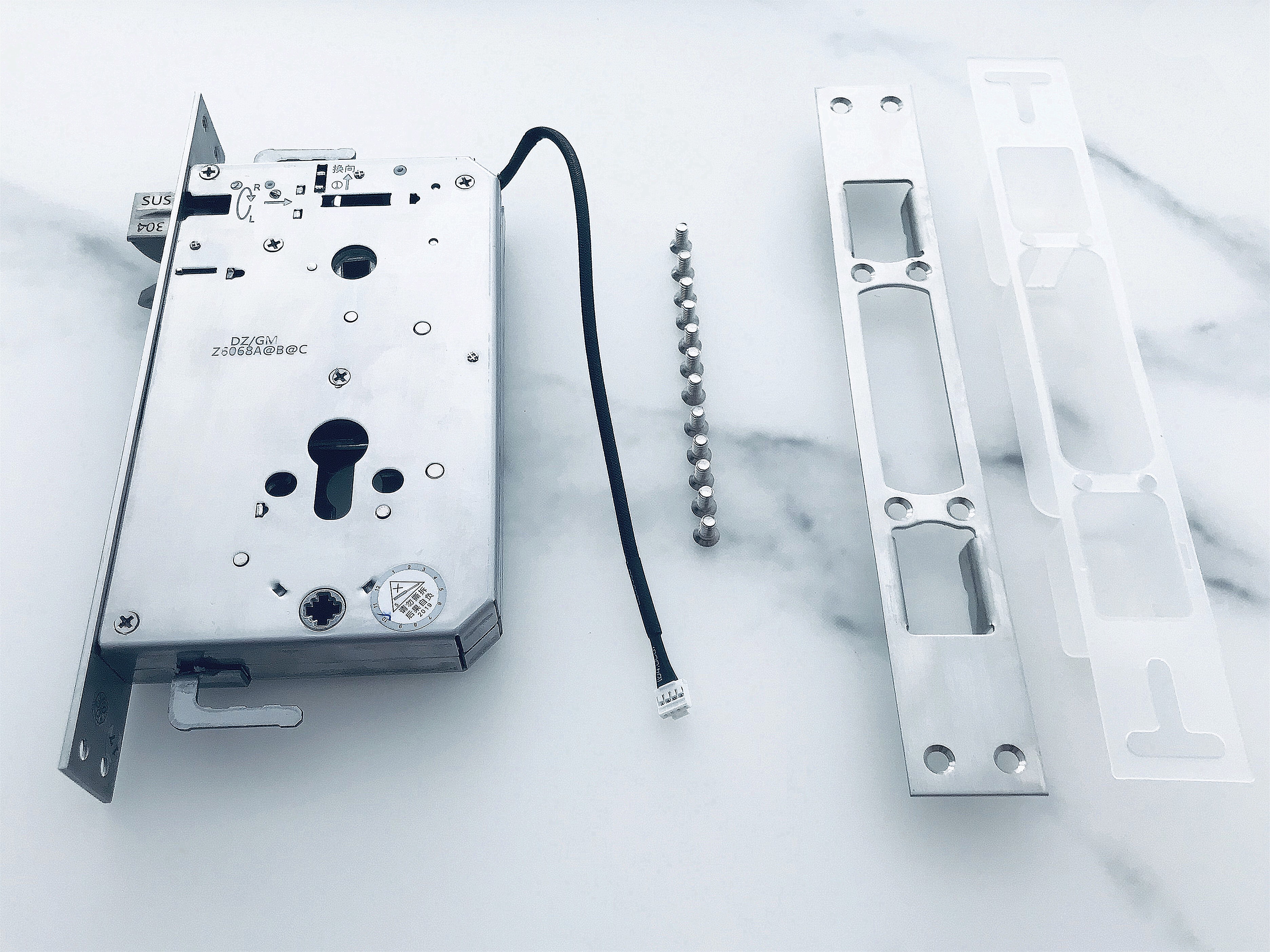 普通消费者怎样选门窗,小米智能门锁如何选择