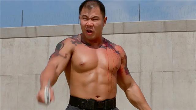 香港第一cult片《力王》：上映7天被下线，堪称“童年阴影”