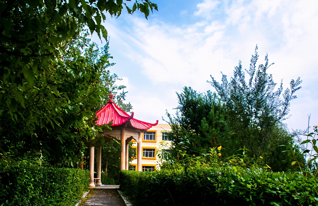 就业超好的“普通”财经类大学，待遇并肩211，读不了上财就选它