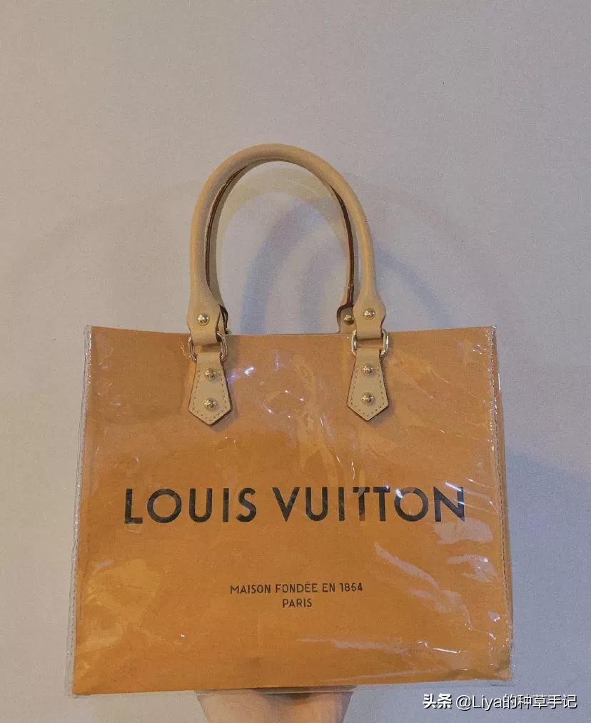 为什么不能拿假包,女生会买假的包吗