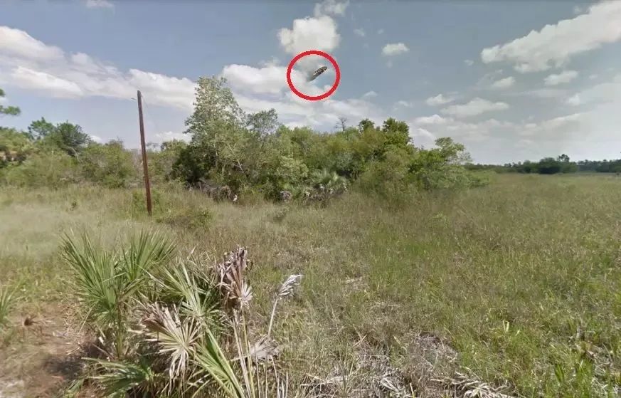 发现ufo不明飞行物,谷歌地图可以看到ufo坠毁痕迹