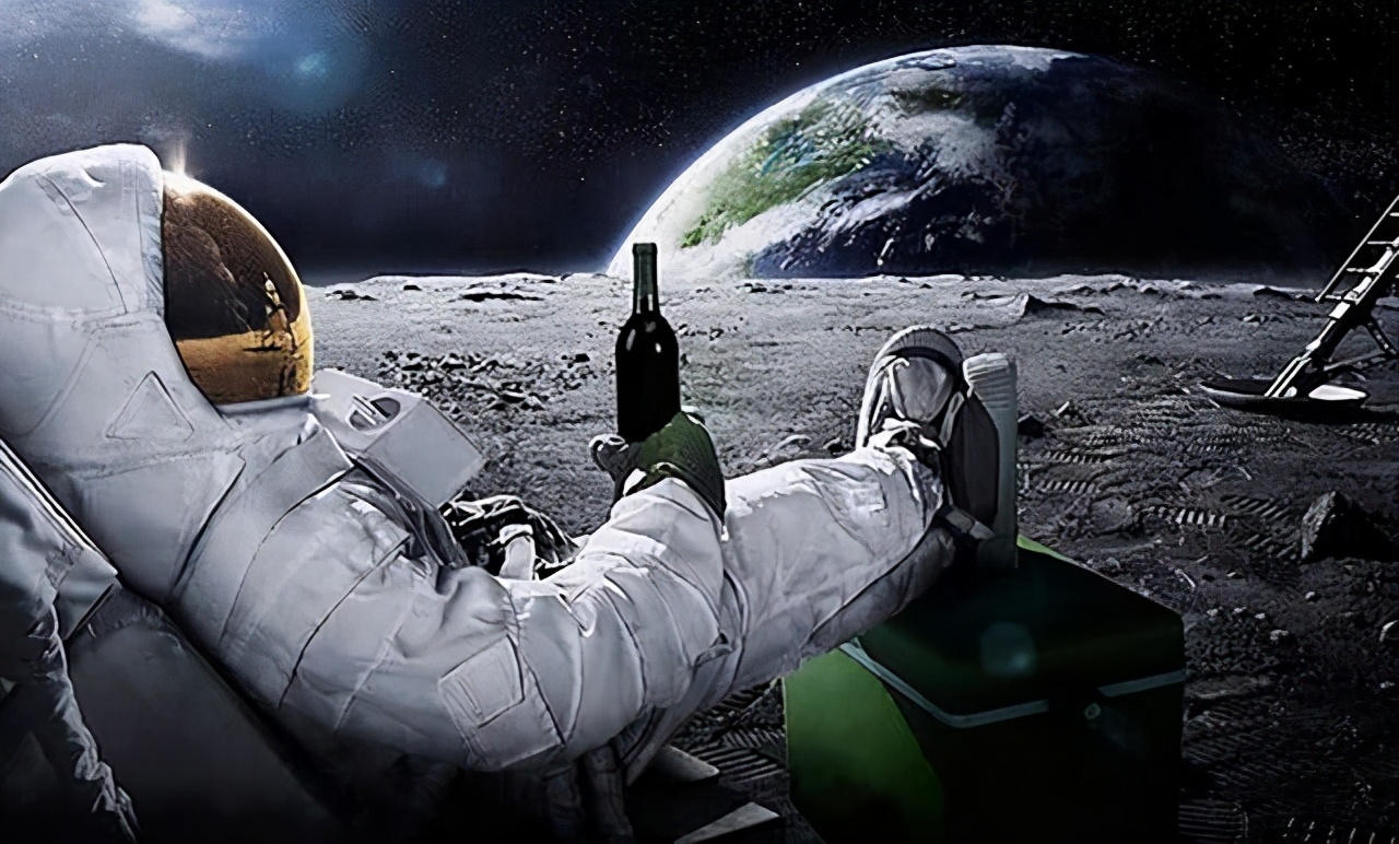 航天员有没有带上枪,苏联给宇航员配备了什么枪