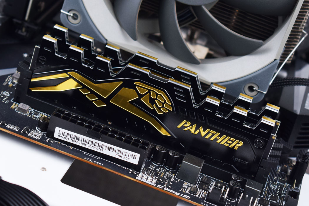 来自AFR颗粒的小惊喜，宇瞻黑豹DDR436008Gx2内存套条开箱试玩