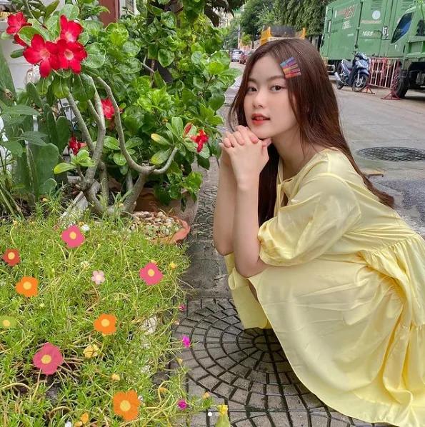 还在追韩系fashion？我已经掉入了泰妹Lisa的坑