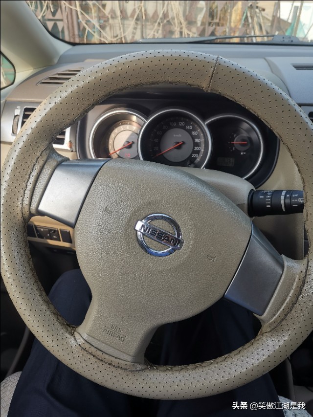 一万多的日产骐达两厢,中山一万多日产骐达