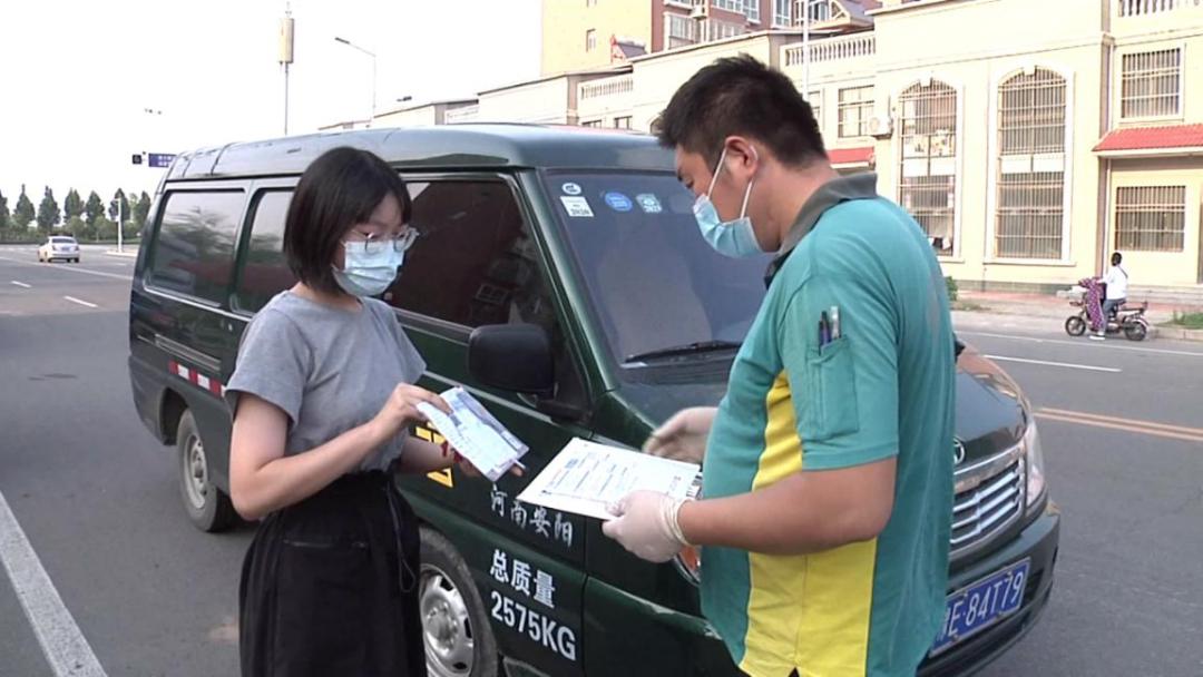 邮政快递常常被人吐槽,为啥有人发邮政给差评