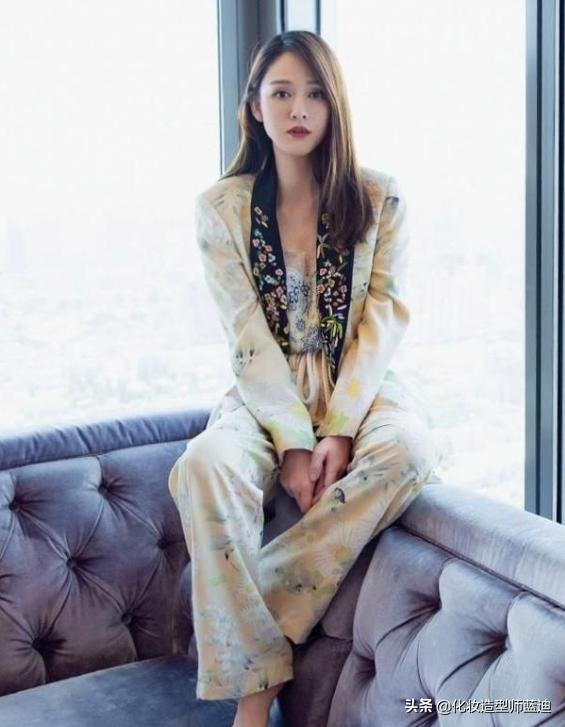 陈乔恩的穿衣搭配图片,陈乔恩服饰搭配潮到爆