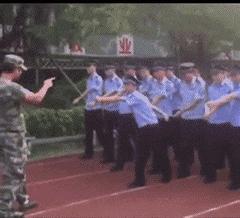 孩子走路顺拐？多半是因为这个没发育好