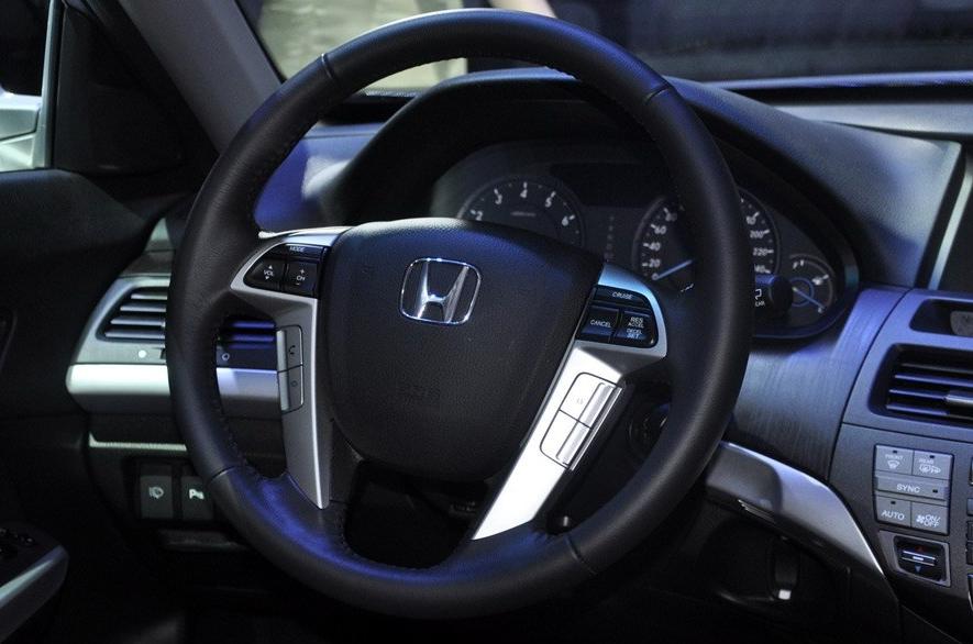 歌诗图和皇冠哪个更耐用,歌诗图怎么样耐用吗