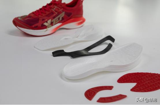 国产进阶跑鞋对比,国产顶级跑鞋横评