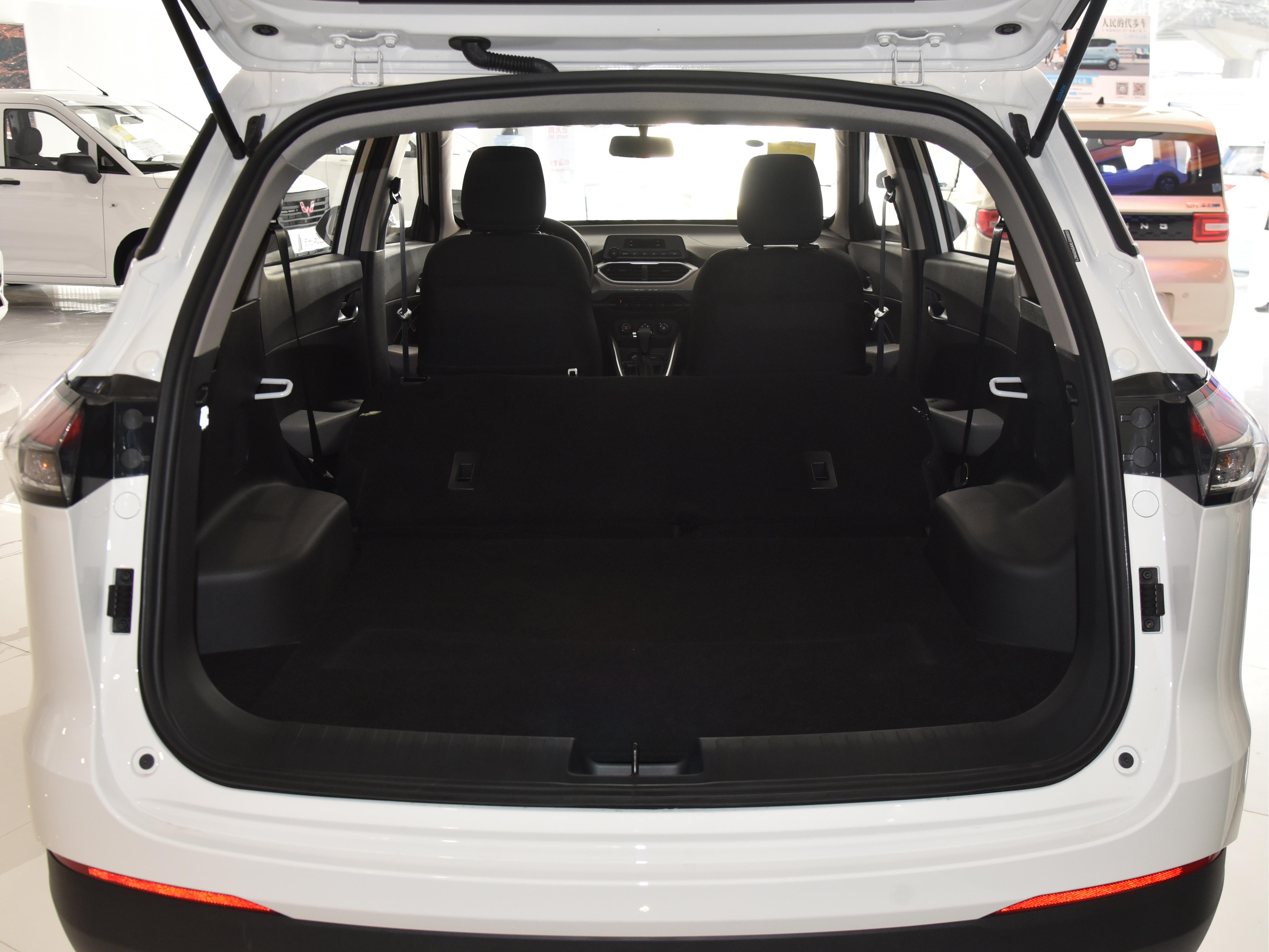 用自动挡的低价SUV，高底盘低油耗，带你看宝骏510