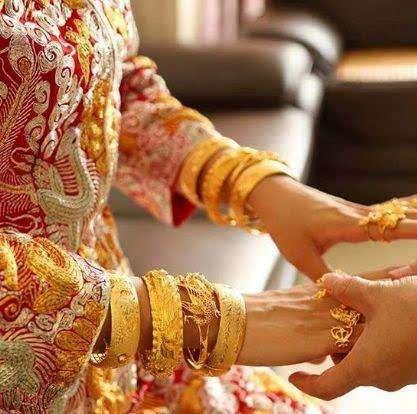 结婚三金买黄金的好还是铂金的,结婚买三金手镯手链怎么最保值