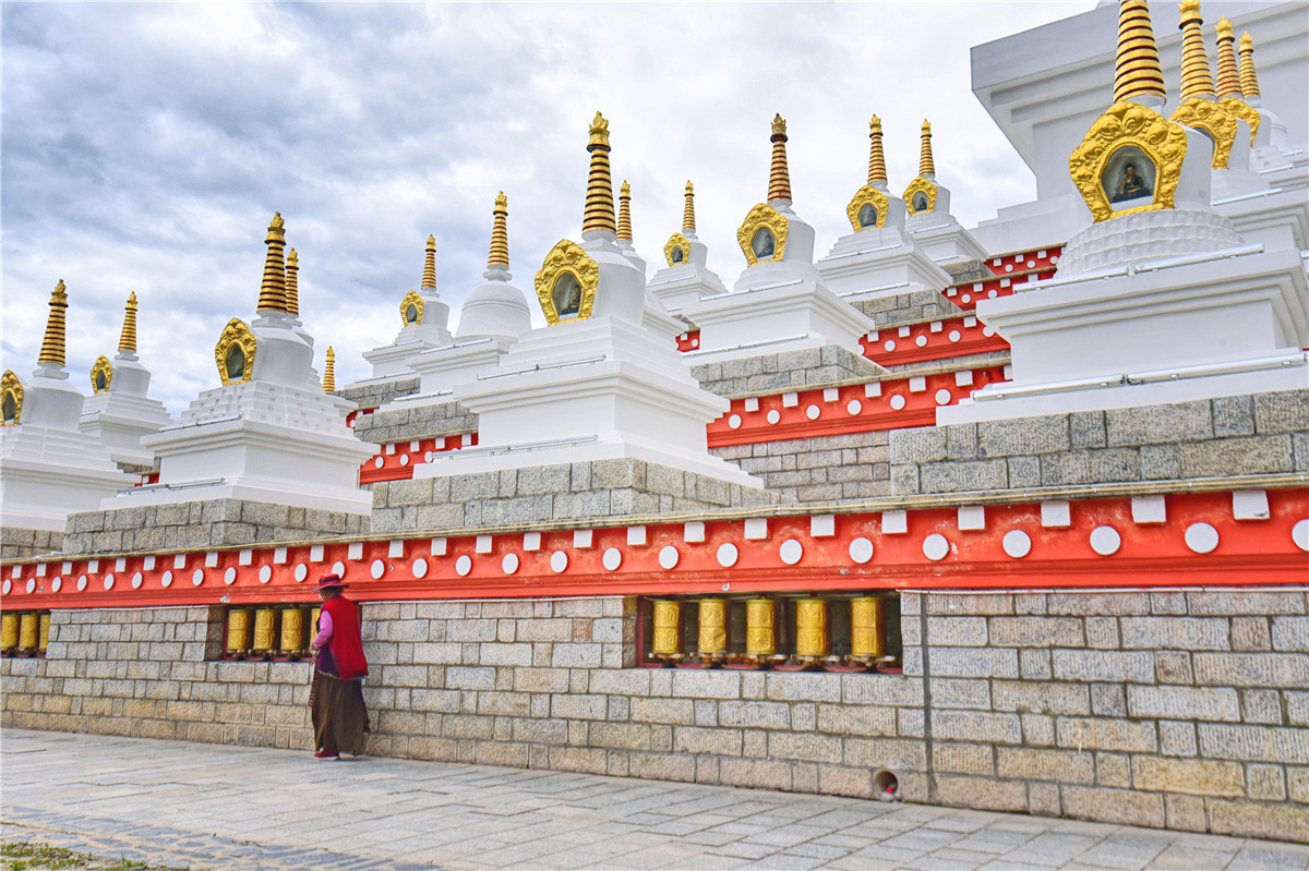 去一次西藏歌曲,圣洁甘孜之旅