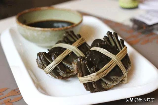 吃蟹子注意事项,吃蟹的时候当心点扎嘴