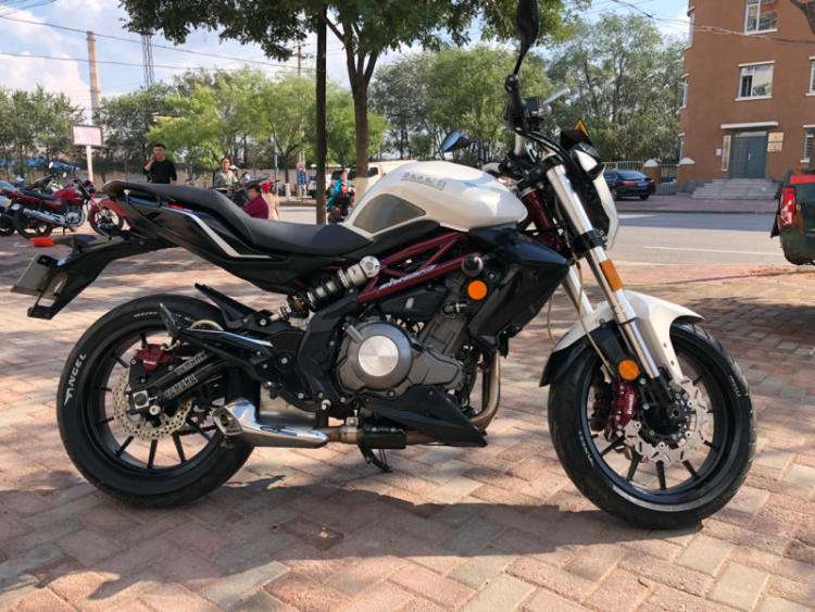 黄龙300是街车吗,国产黄龙复古300