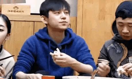 何炅高情商介绍郭麒麟片段,娱乐圈明星的高情商