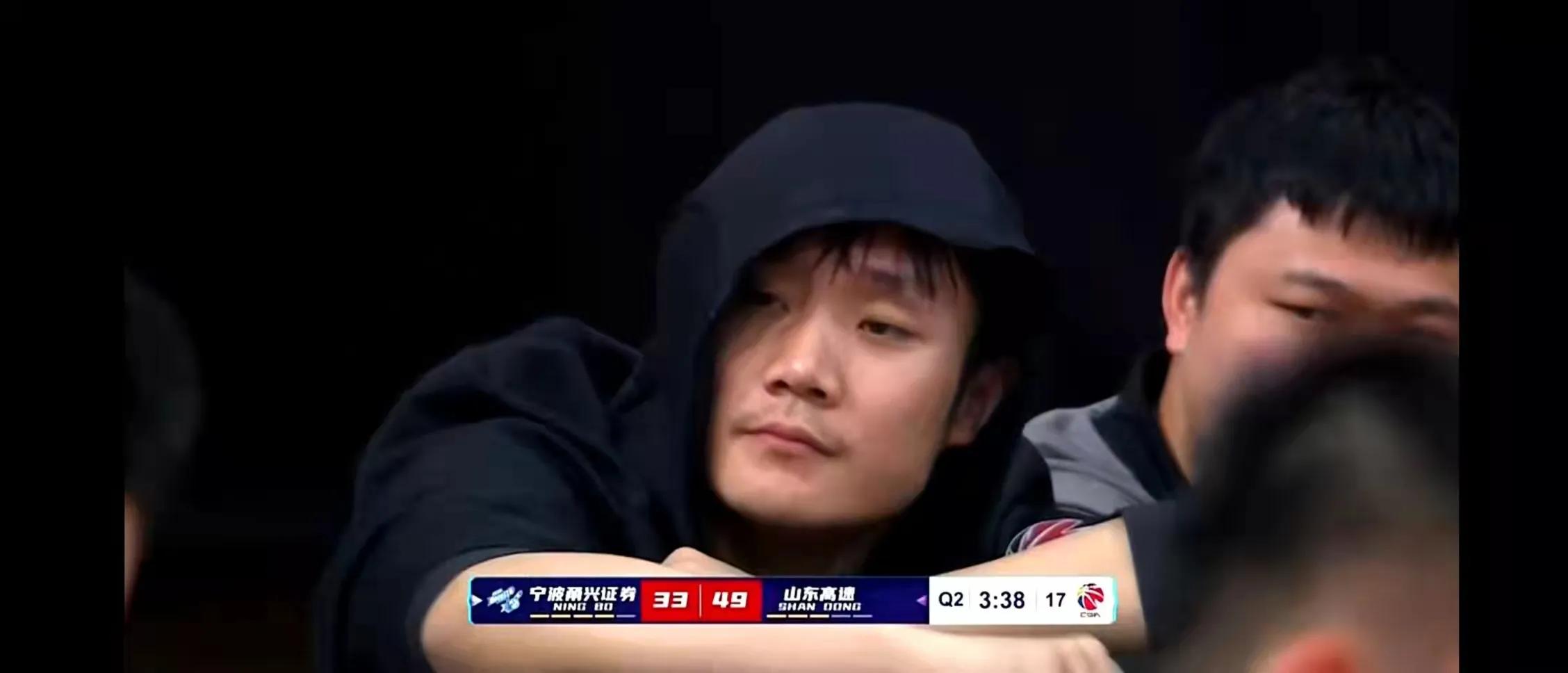 强队打弱队最怕迟迟打不开局面,弱队打强队遗憾输了