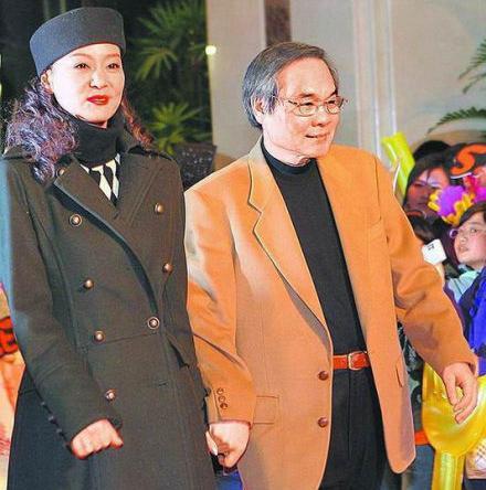 她是范冰冰的恩人，曾被抛弃流产不育，中年又意外丧夫，悲惨一生