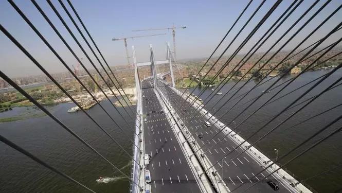 斜拉桥全桥调索,阐述拱桥和斜拉桥分别的施工方法