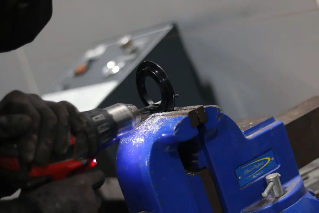 怪兽修车老途观,怪兽修车翻新艾力绅