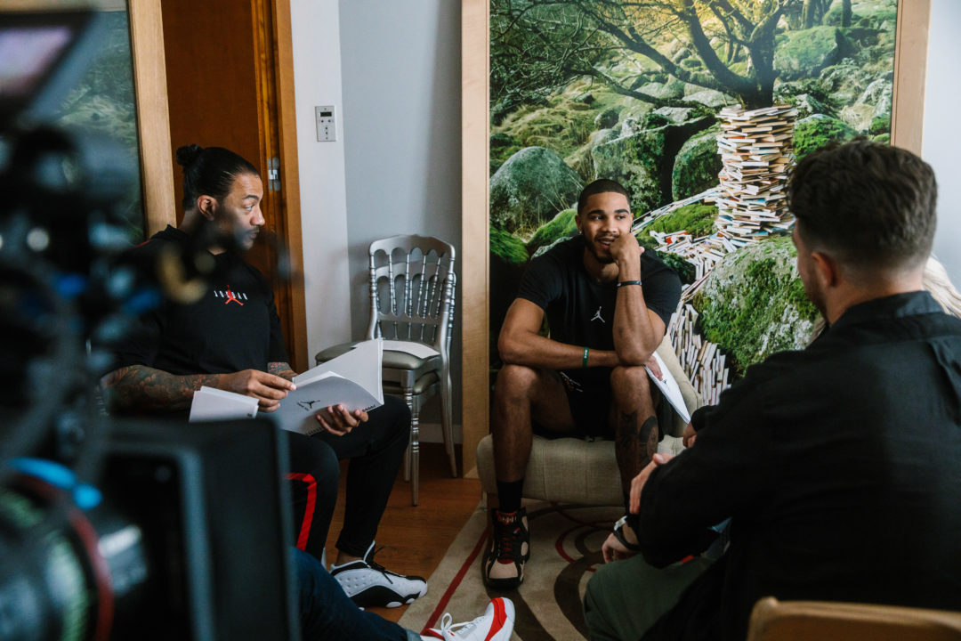 塔图姆上脚篮球鞋,鞋王塔克跑鞋上脚