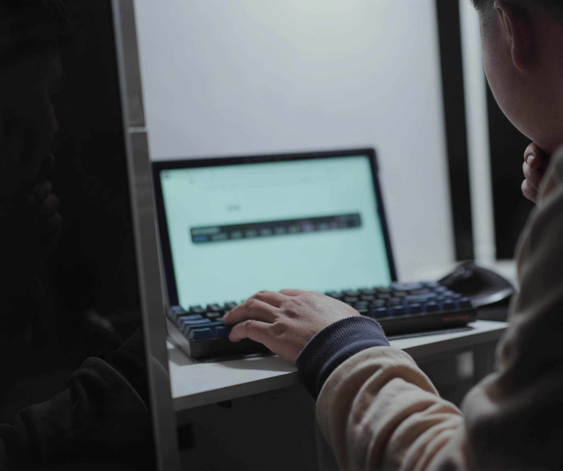 键盘入门到旗舰,新贵gm840pro开箱