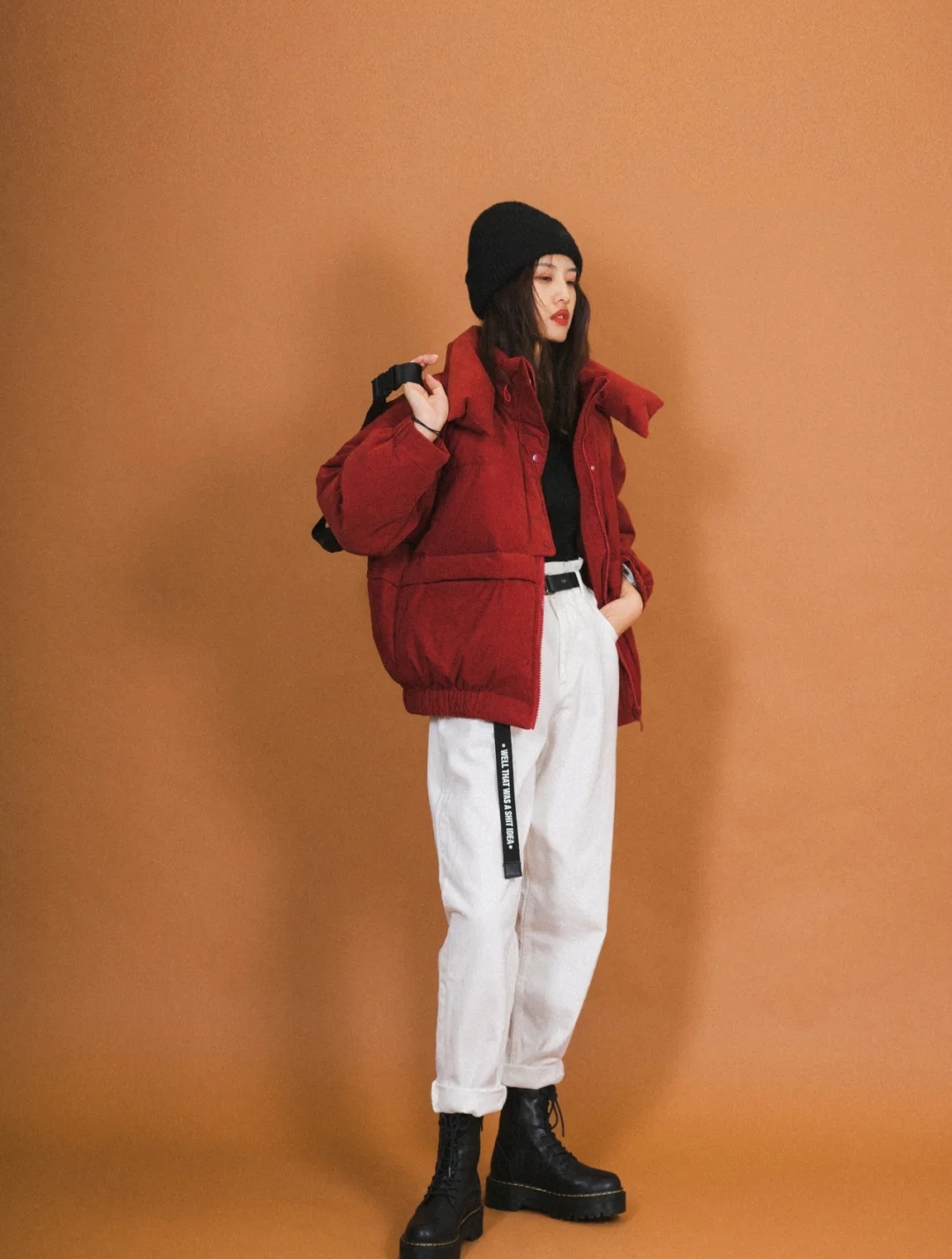 冬日系穿搭黑色棉服万能搭配,小个子短款棉服145-150不臃肿大码