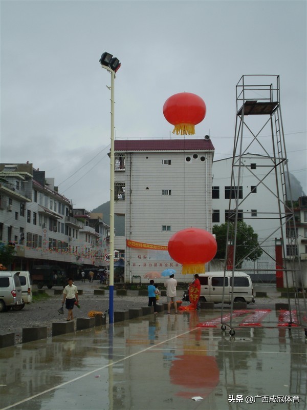 高杆球场灯厂家,四川室外球场照明灯厂家