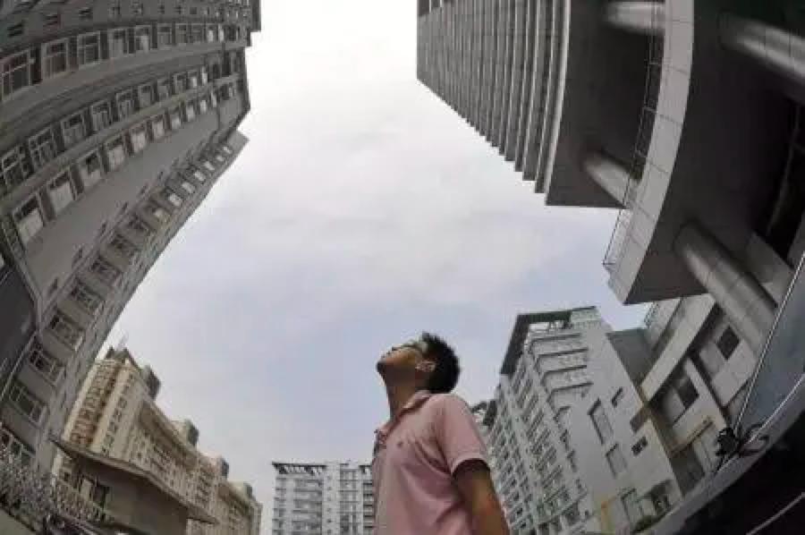 地产已经凉了吗,地产行业凉了吗