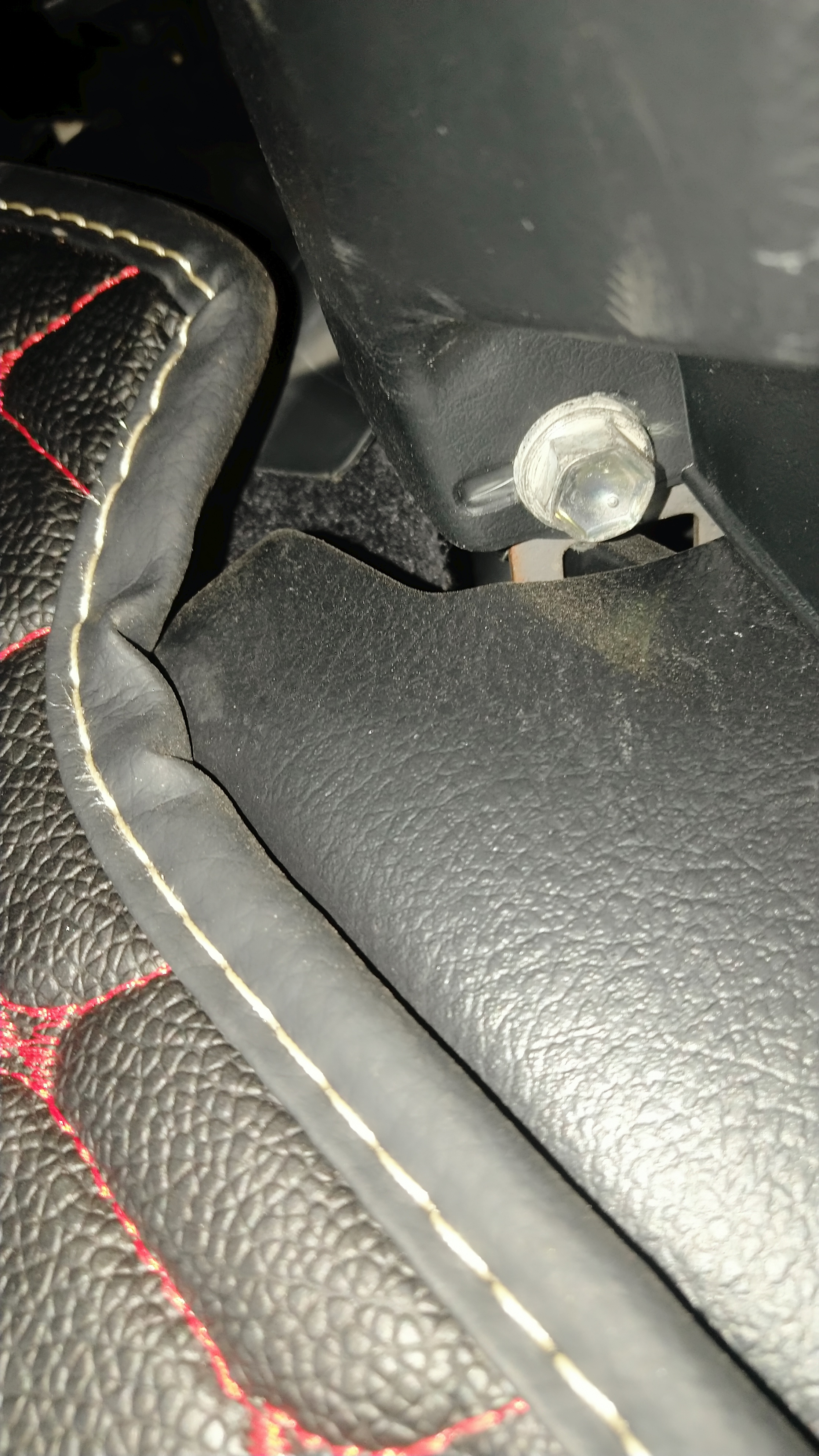 13万左右18款凯美瑞二手车,13万的凯美瑞值得买吗