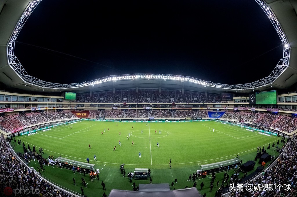 中国为什么很少有专业足球场,为什么中国不多弄足球场