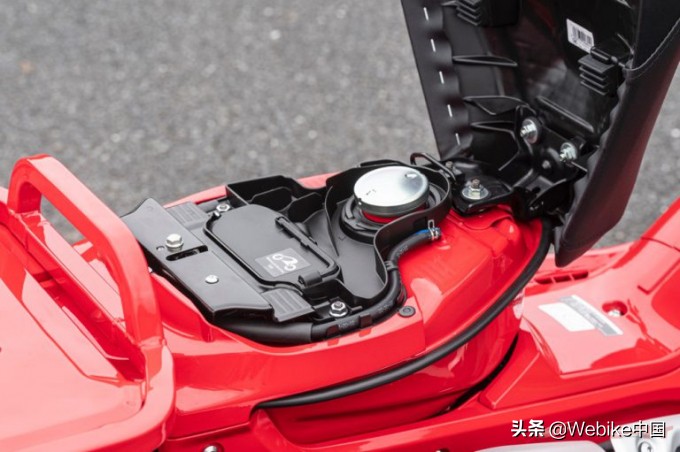 本田cb125s摩托车测评,试驾本田cg125摩托车