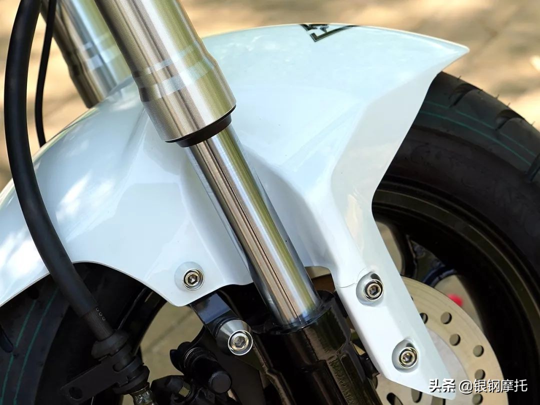 2018款银钢小怪兽125cc,银钢小怪兽yg150-23a电喷实测油耗