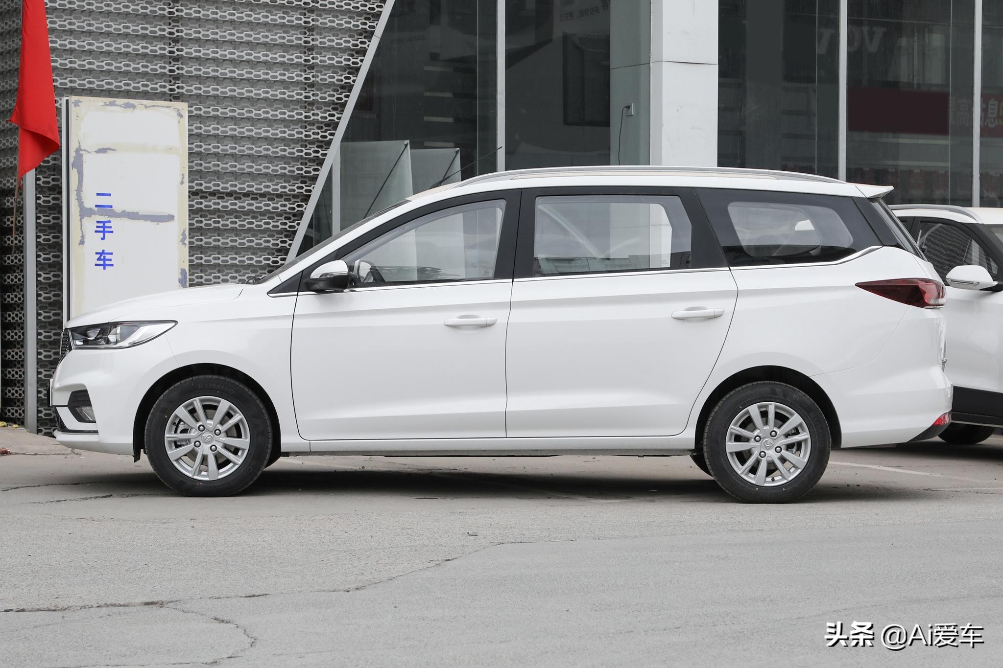 很便宜省油独立大6座MPV,自动挡家用,实用好养,实拍宝骏360