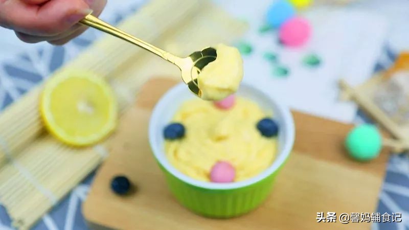 健康又营养的冰淇淋给孩子吃 (给宝宝吃冰淇淋最营养的搭配)