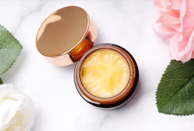 去眼纹公认最好用平价眼霜,经常熬夜一定要用这款眼霜