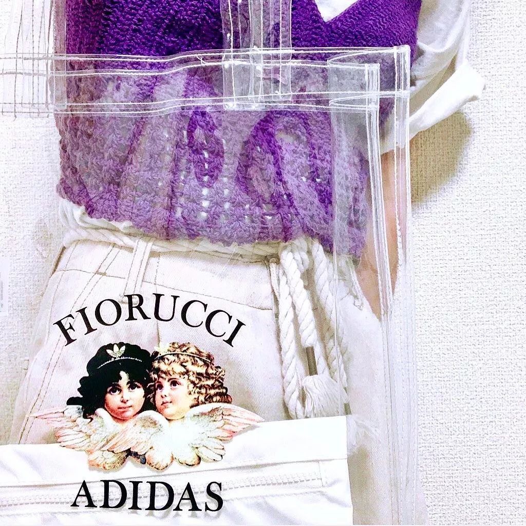 人间芭比lisa蓝色眼睛,人间芭比lisa出现后遗症