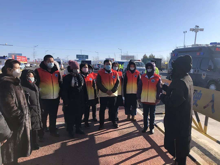 坚守抗疫一线全力打赢攻坚战,暖心社会各界爱心助力抗疫一线