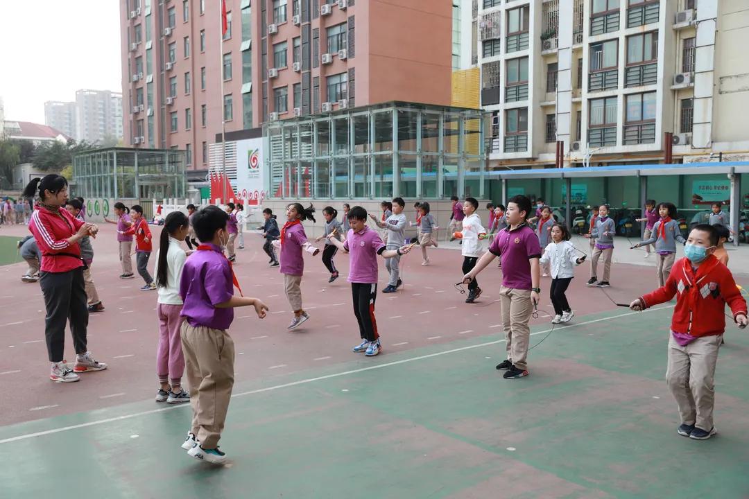 金水区文化绿城小学2018,五项管理中小学校具体如何落实