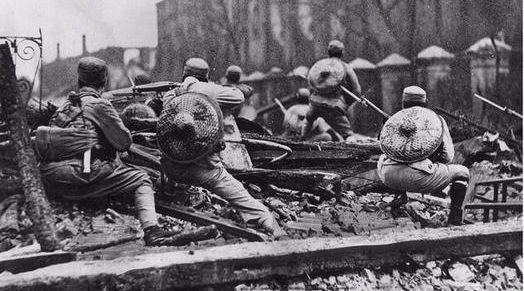 抗战士兵被抓会面对什么,抗日战争期间日本惨无人道的行为